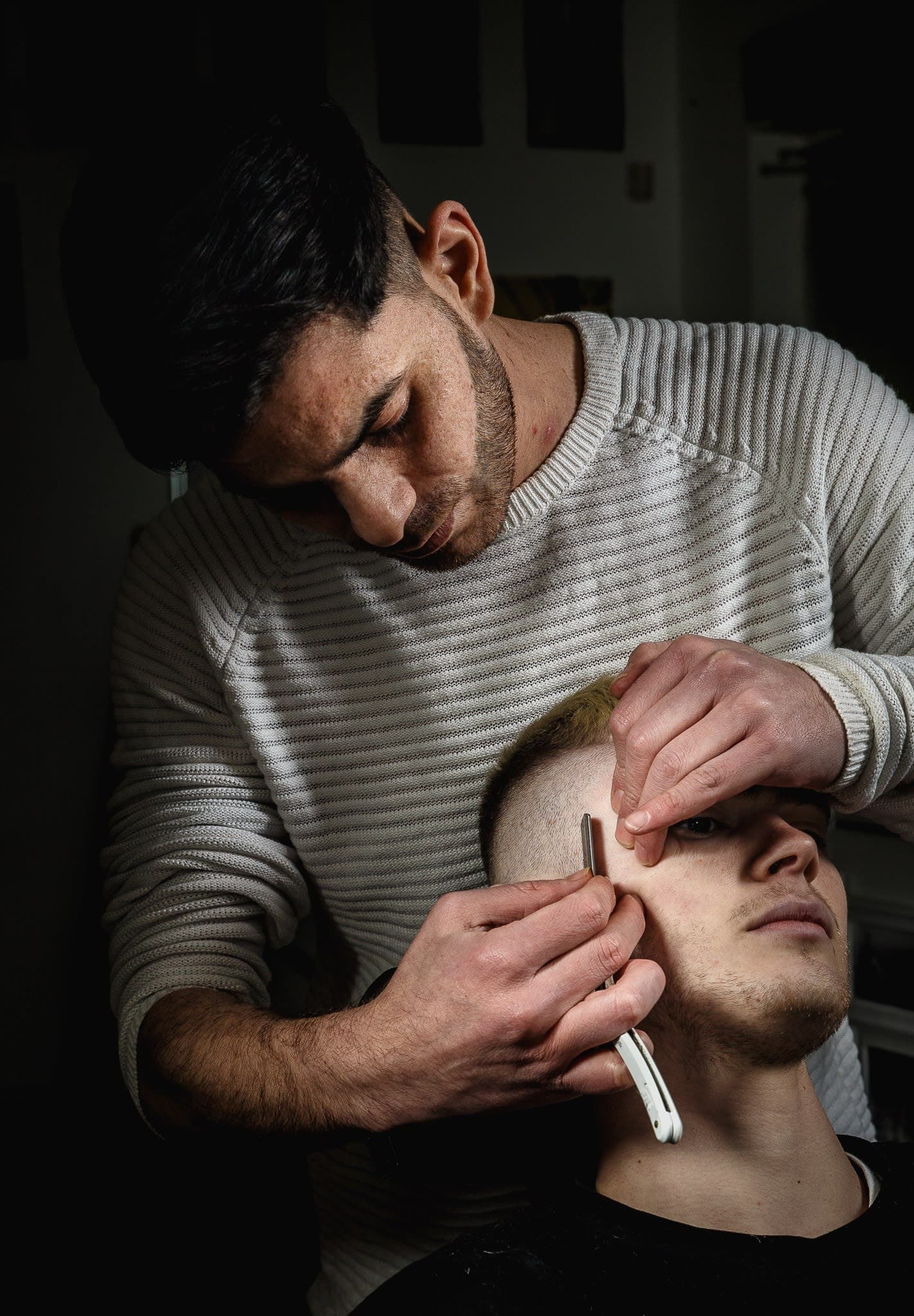 5 Reasons Why You Should Visit a Barbershop Regularly